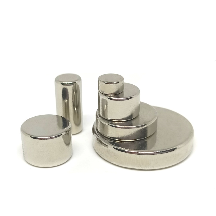 5 mm-es mágnesek